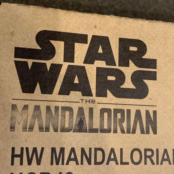 NEW Mandalorian HOT WHEELS Star Wars Yoda Character Cars 5 PACK - Picture 10 of 12